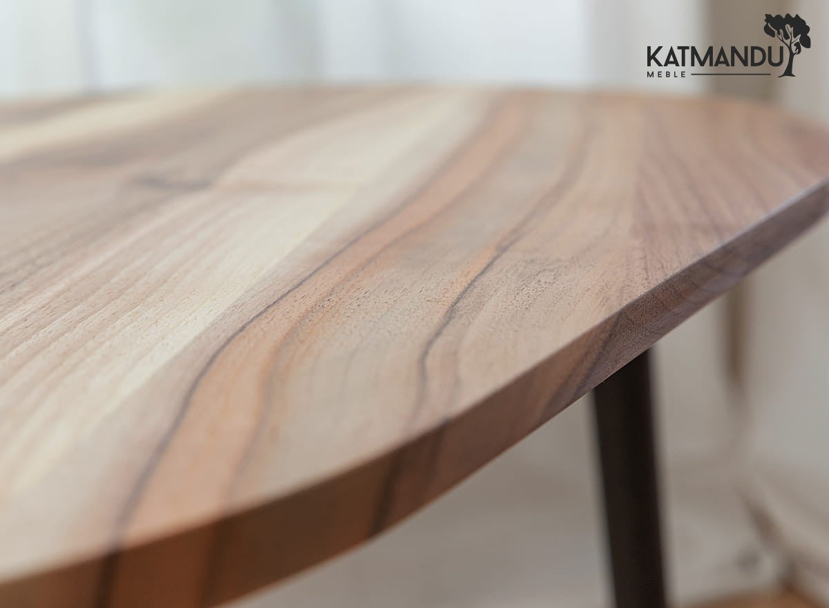 Awokado Couchtisch aus massivem Walnussholz, modern im Loft-Design