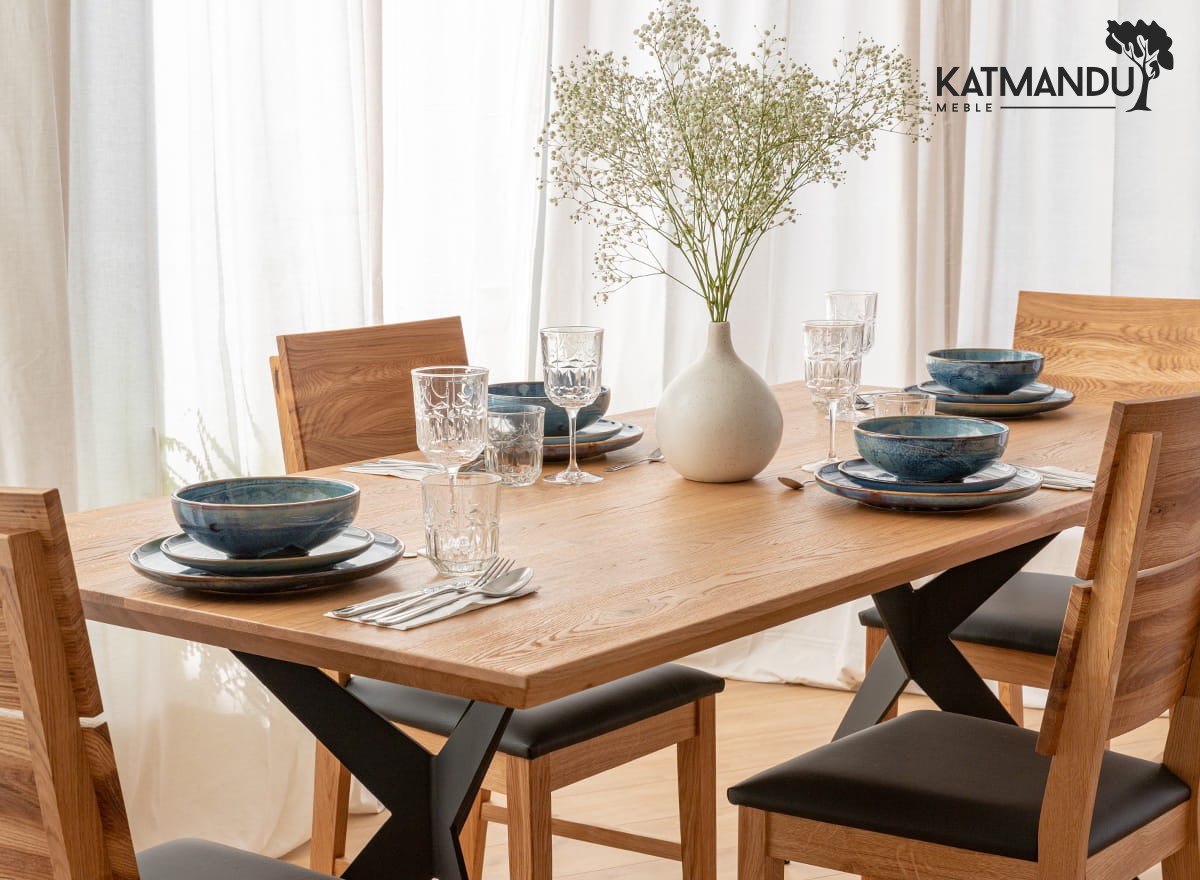 Moderner massiver Eichenholz-Esstisch 180x90 cm mit Metallbeinen Caserta