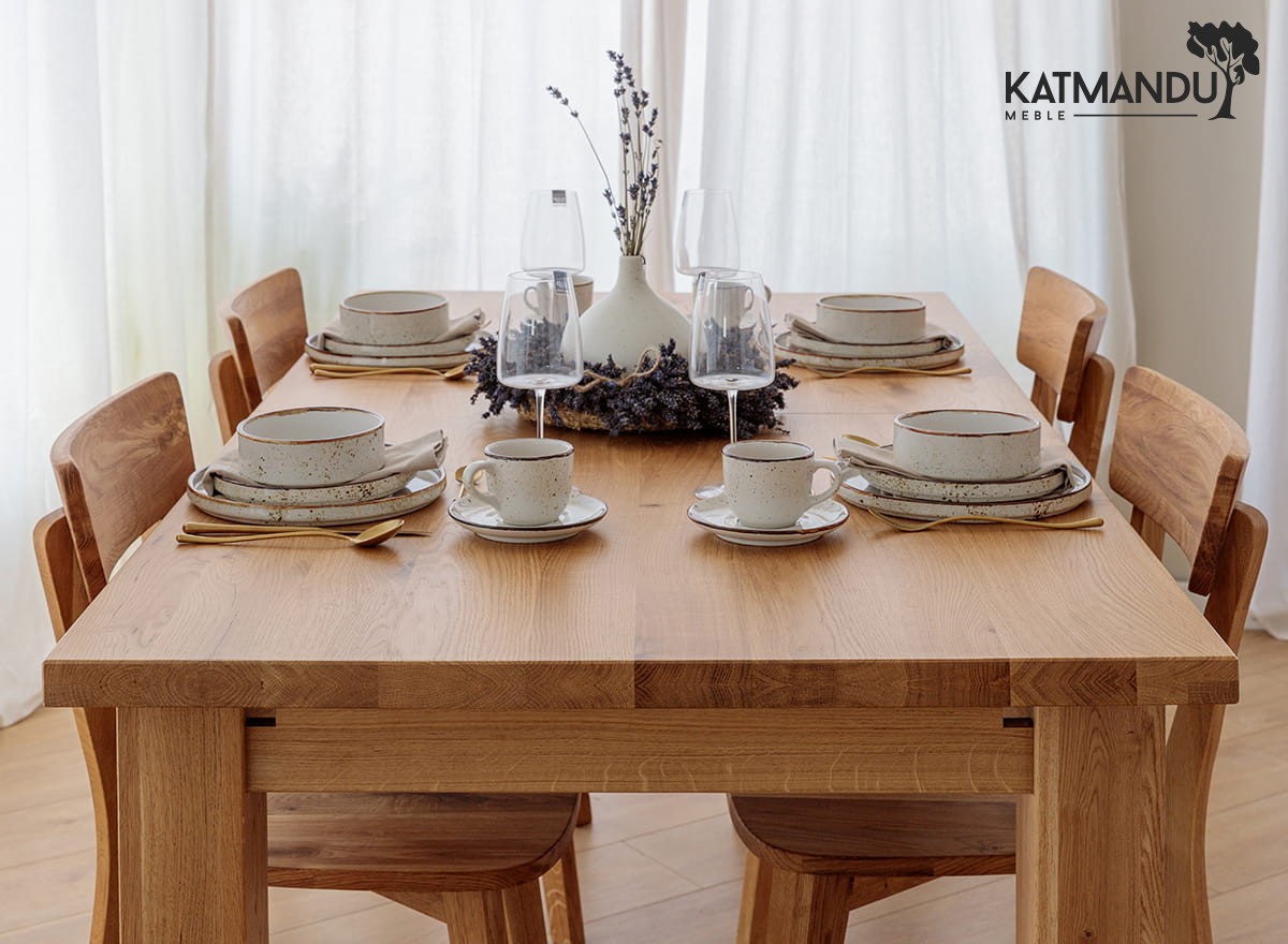 Großer ausziehbarer Massivholz-Eichen-Esstisch Grossi 140x90 cm