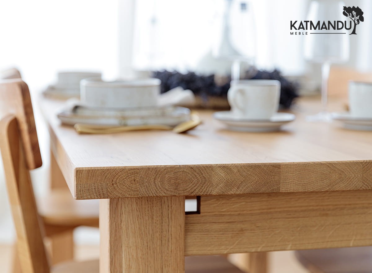 Erweiterbarer massiver Eichen-Esstisch Grossi 160x90 cm mit Butterfly-Auszug