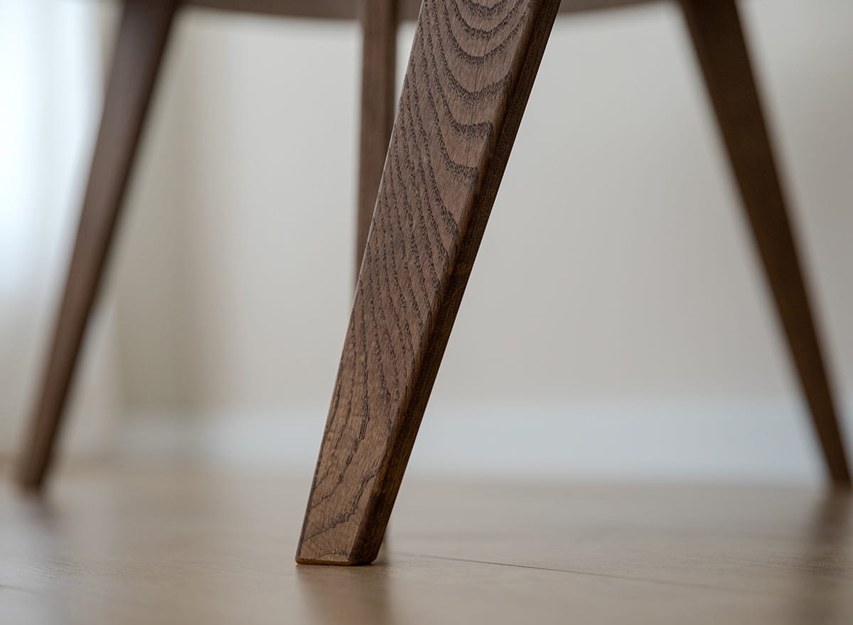 Orbetello Beistelltisch 50 cm Tabacco - Runder Eichenholz Tisch im minimalistischen Design