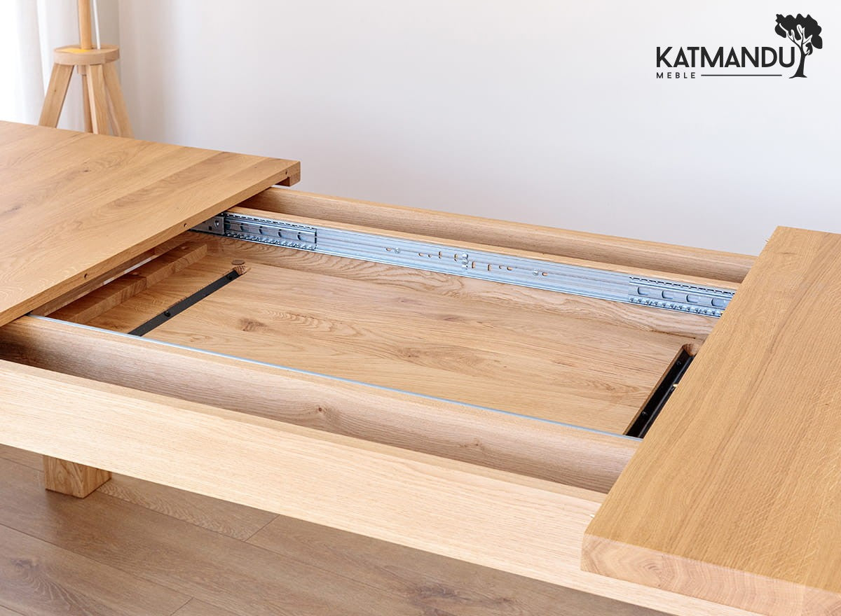 Robuster ausziehbarer Eichenholztisch Lanciano 160x90 cm mit natürlichem Finish