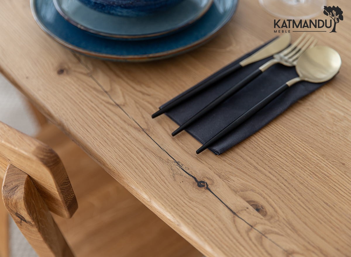 Robuster Eichenholztisch Sistina 180x90 cm mit Metallbeinen Industrial