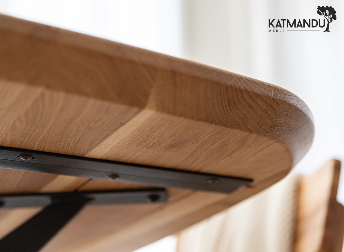 Robuster Eichenholztisch Sistina 180x90 cm mit Metallbeinen Industrial