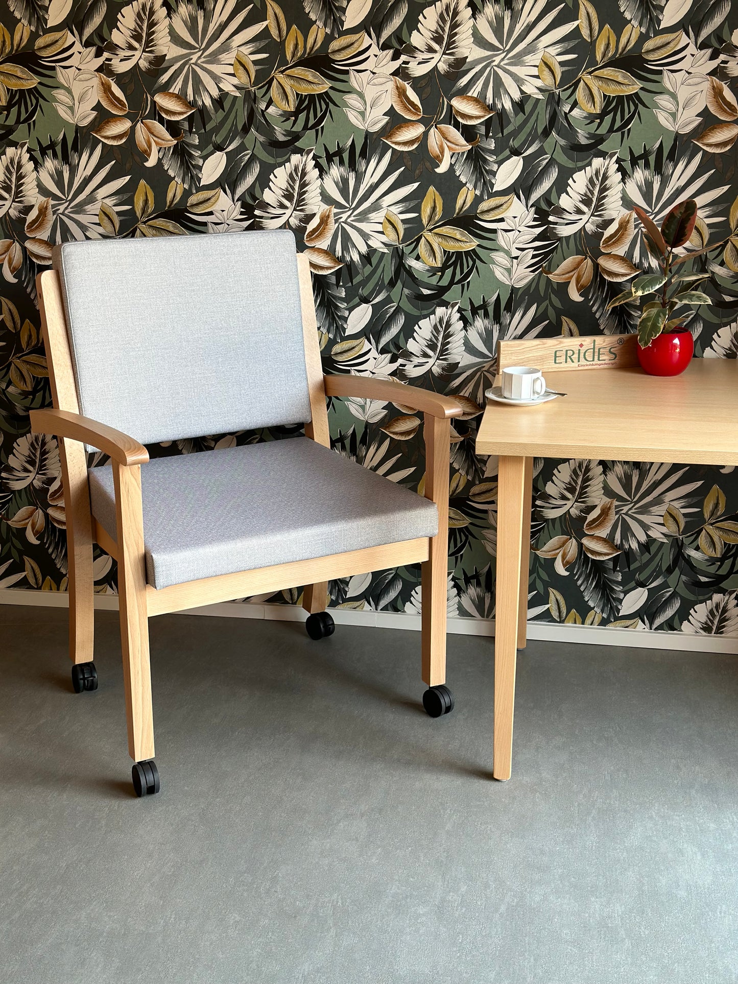 Schwerlaststuhl Alexander XXL auf Rollen – Stabiler Stuhl mit Armlehnen für Adipositas bis 250 kg - Bild 7