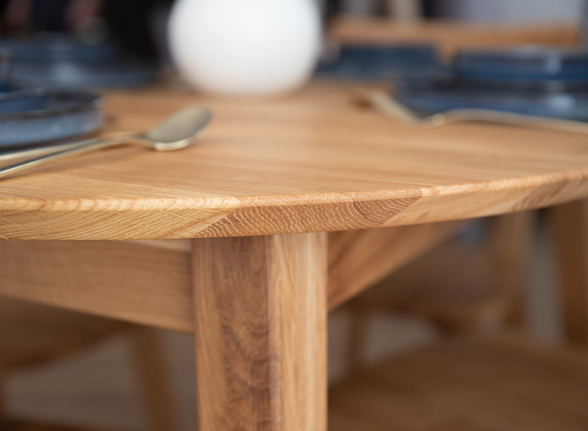 Orbetello Esstisch ausziehbar Eiche massiv 110 bis 160cm - Flexibler Holztisch mit geölter Oberfläche