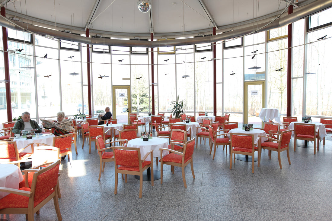 Tagespflege, Pflegeeinrichtungen und ambulante Pflege – Möbel & Planung von ERIDES