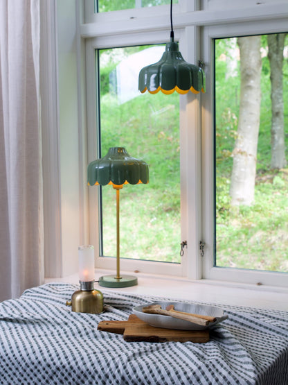 PR Home Wells Hängelampe 24 cm aus Metall mit Goldener Innenseite  – Hochwertige Fenster Pendelleuchte in 7 Farben