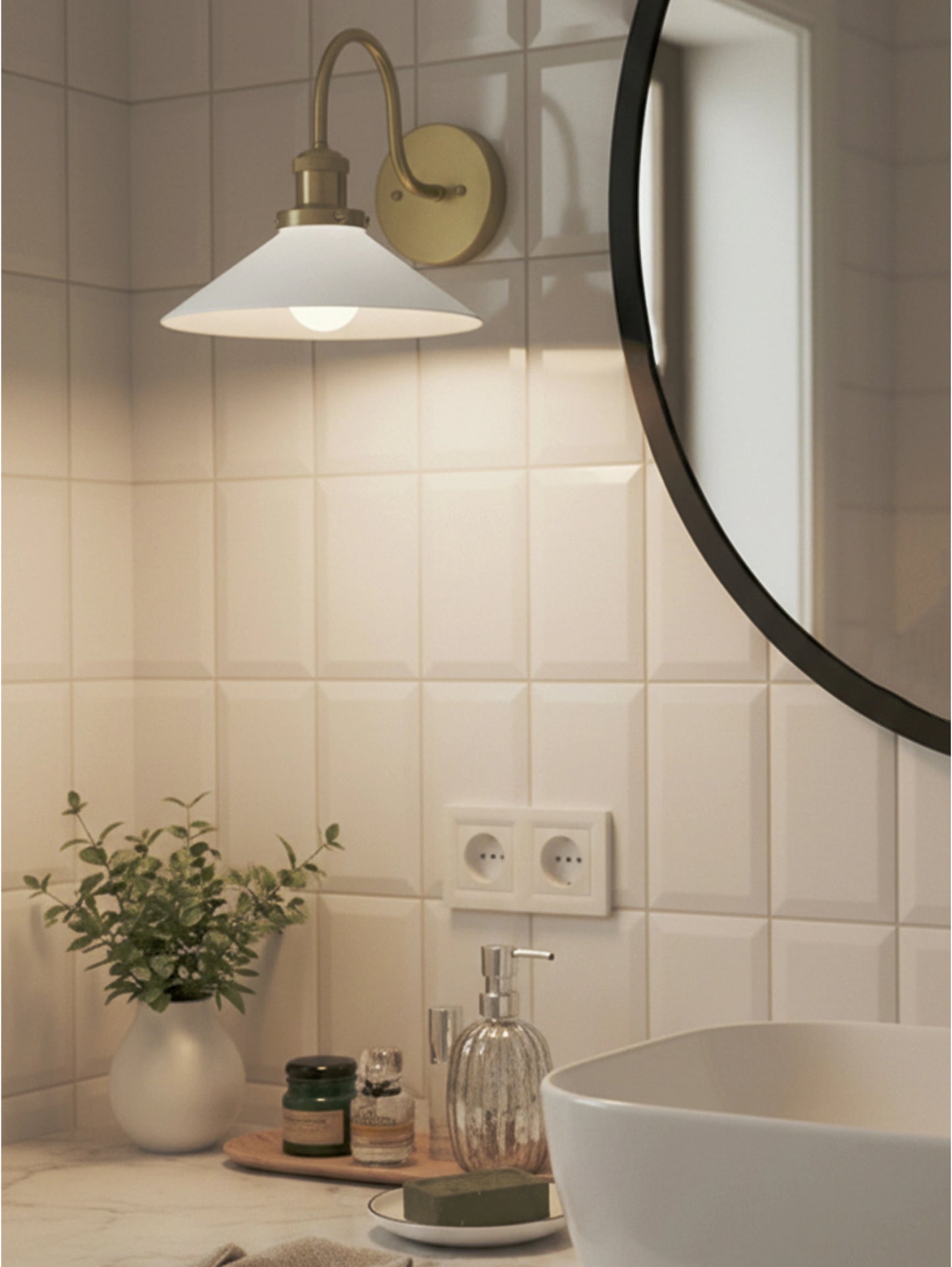 PR Home August Badezimmer Wandleuchte mit Glasschirm E27 IP23