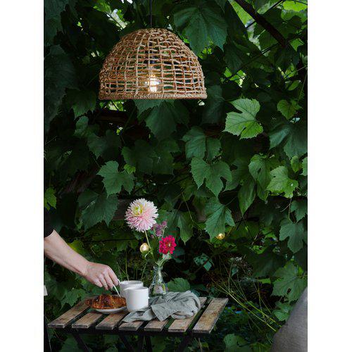 Hängelampe Cebu Outdoor Natural, geflochten aus Lampakanay von PR Home