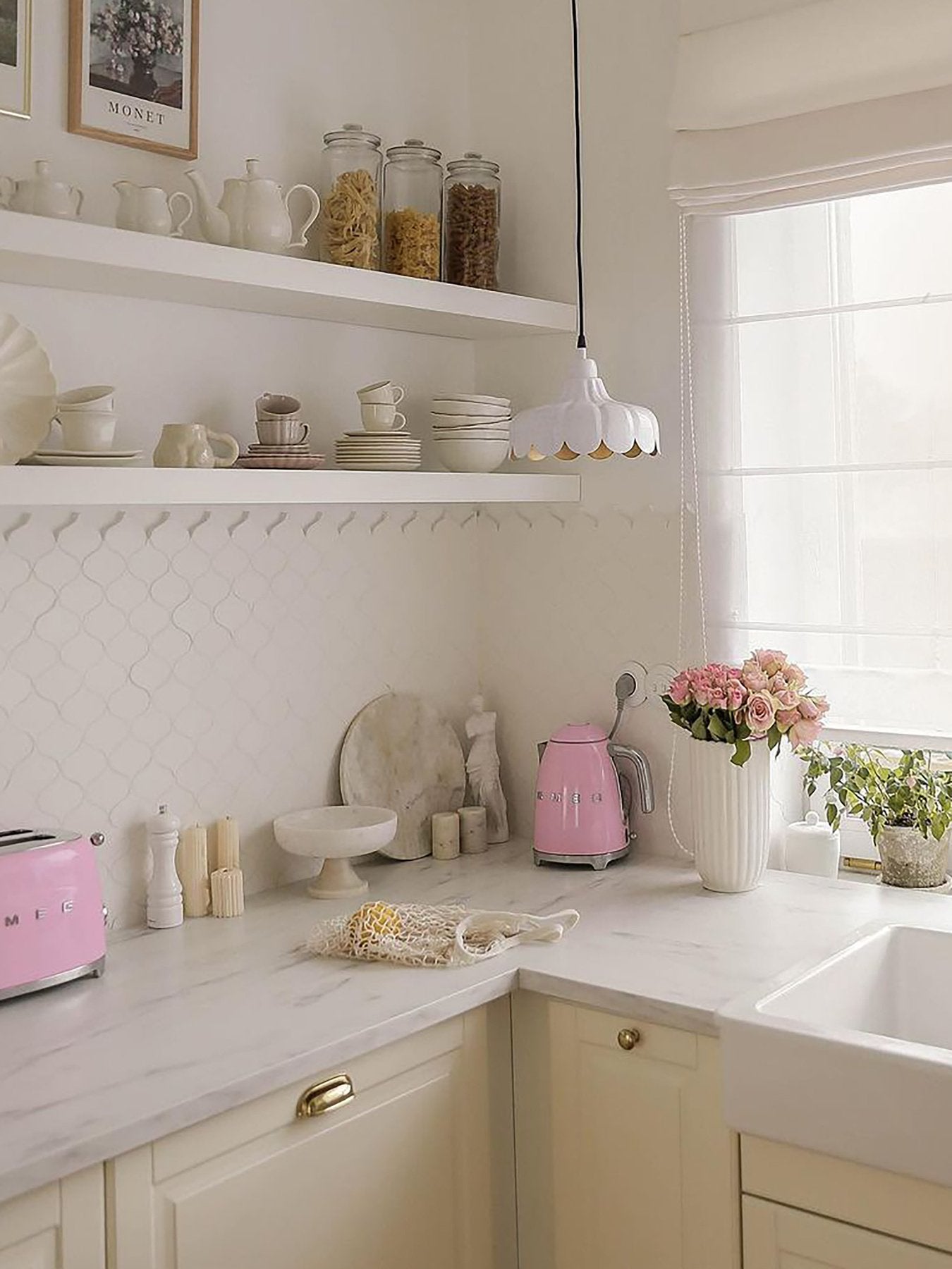 PR Home Wells Hängelampe 24 cm aus Metall mit Goldener Innenseite  – Hochwertige Fenster Pendelleuchte in 7 Farben