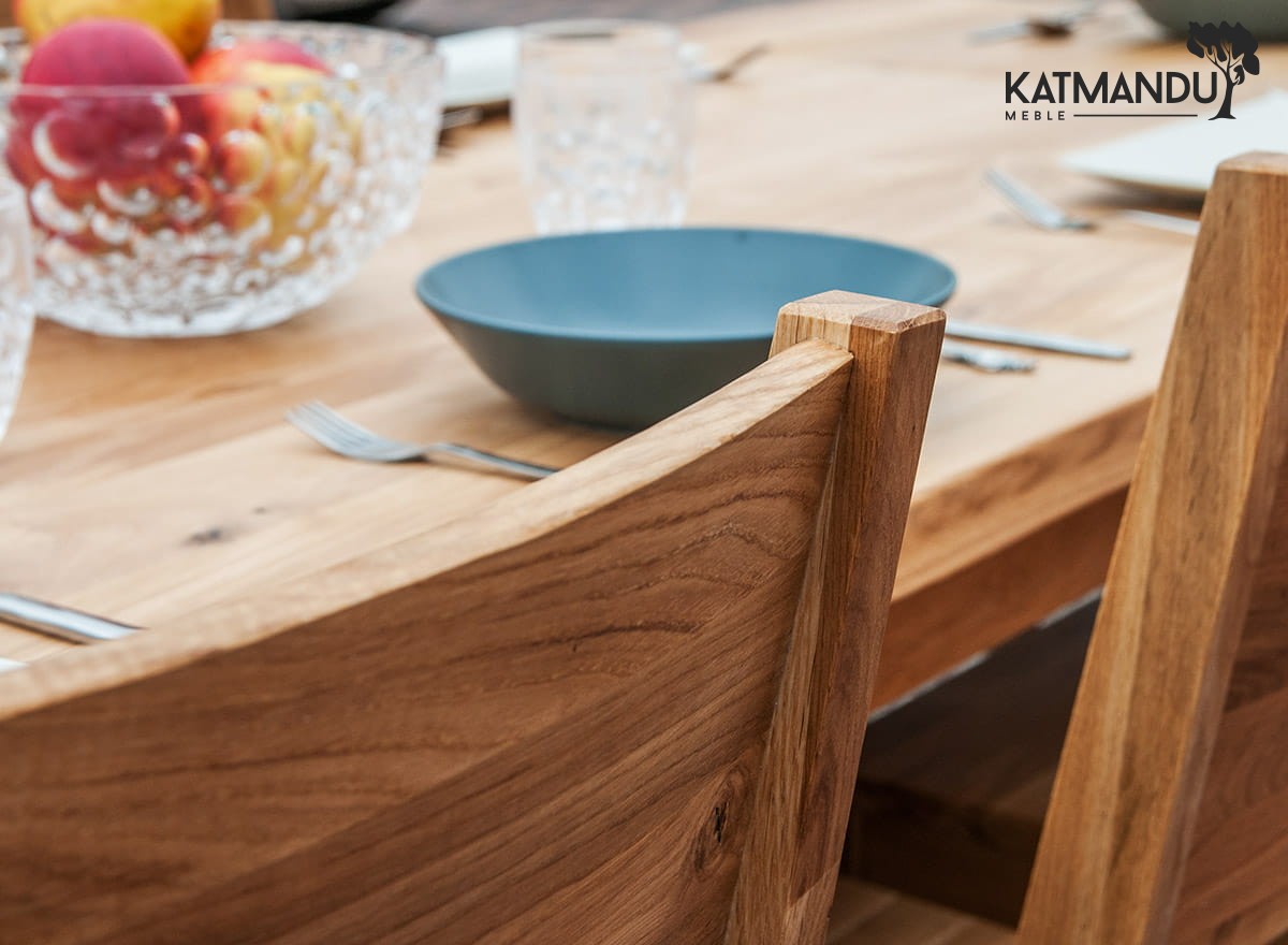 Eleganter Massivholz Eichen Esszimmerstuhl Prato: Modern, Bequem, Langlebig für Ihr Heim