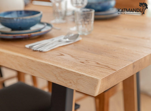 Massiver Eichenholz Esstisch 100x200 cm mit Schwarzen Metallbeinen und 4cm Tischplatte