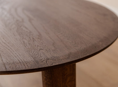 Monti Couchtisch 71 cm Tabacco - Massiver Eichenholztisch im Scandi-Japandi Design