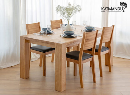 Eleganter Esszimmerstuhl Prato Eiche mit schwarzem Sitzpolster -  Massivholz mit schwarzer Kunstleder Sitzfläche
