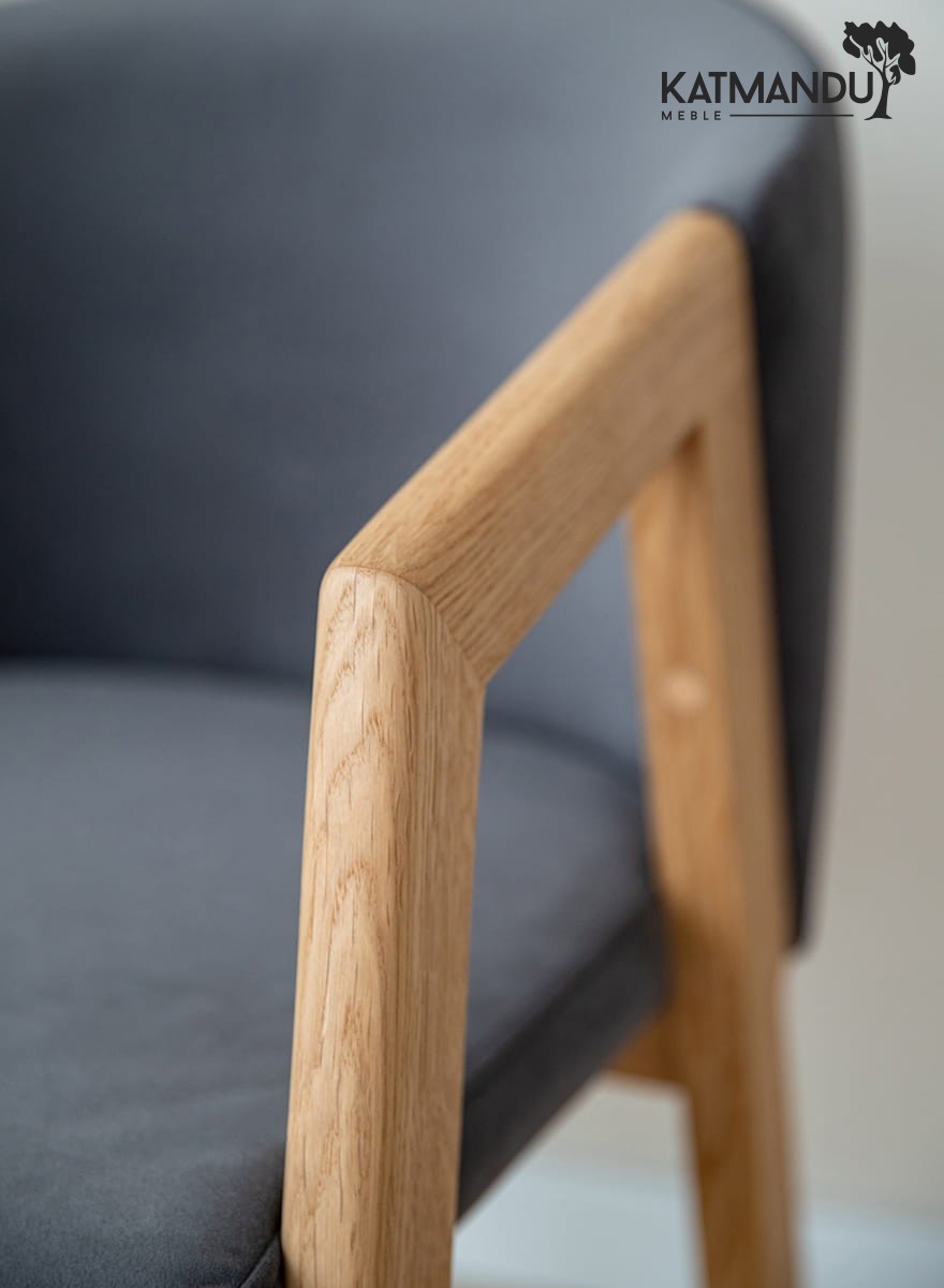 Eleganter Graphit Polsterstuhl Avelina FORIO, Eichenholzbeine, Modernes Design, Hoher Komfort
