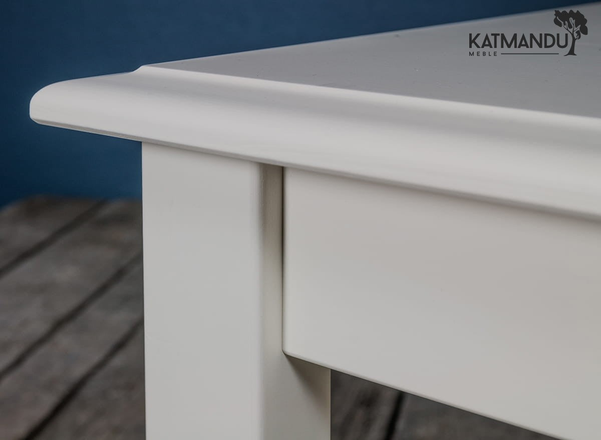 Kleine weiße Belluno Elegante Kiefernholz Couchtisch mit Regal