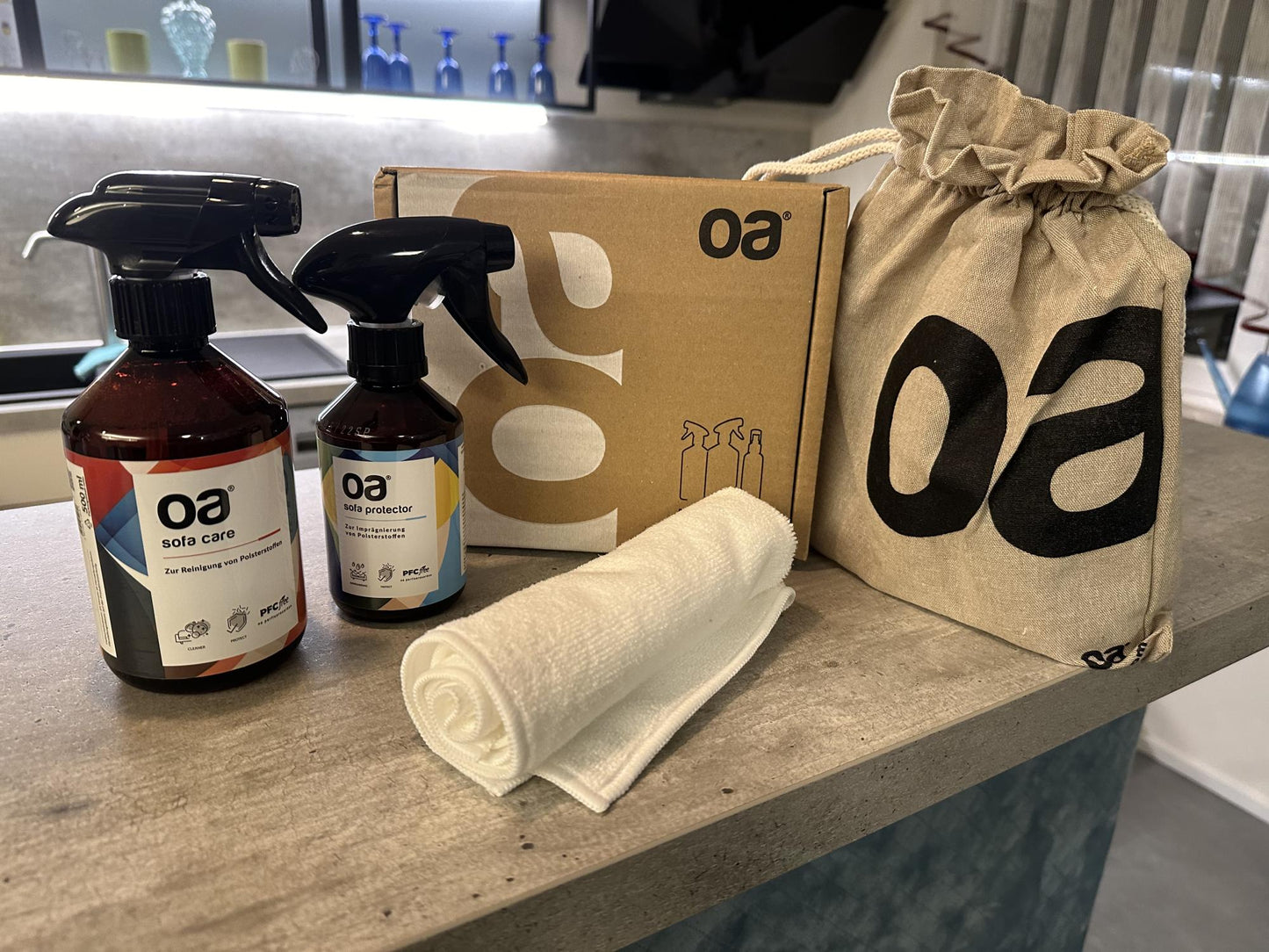 OA SOFA CARE & PROTECTOR Set 500ml – Polsterreiniger & Imprägnierspray im Geschenkset, PFC-frei & biologisch abbaubar - Bild 2