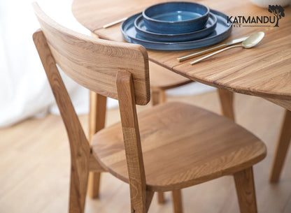 Leon Natural Oak Dining Chair: Ergonomic, Durable, Rustic Scandinavian Design