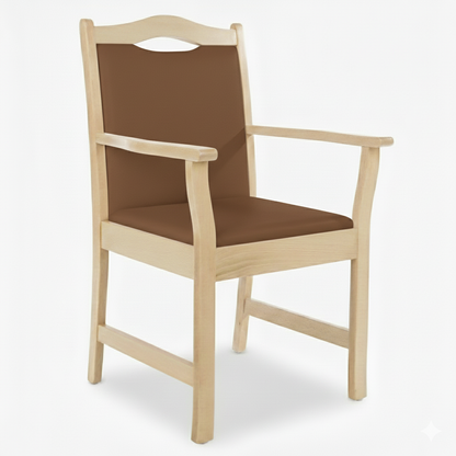 Pflegestuhl Manuel mit Armlehnen – Seniorenstuhl aus Massivholz – für Alltag und Pflege